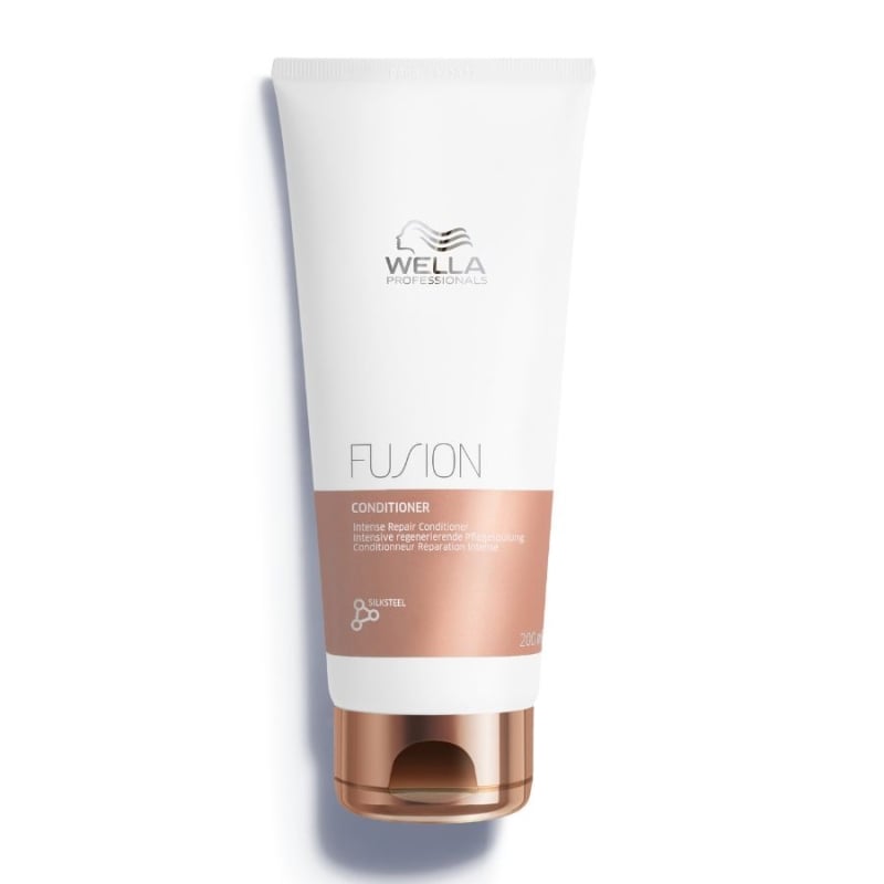 Интензивно възстановяващ балсам Wella Professionals Fusion Intense Repair Conditioner 200ml