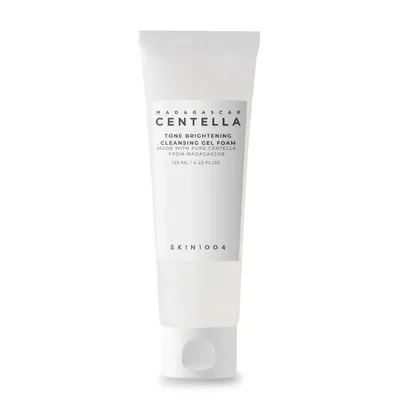 Изсветляваща и хидратираща почистваща пяна с центела SKIN1004 Tone Brightening Cleansing Gel Foam 125 ml