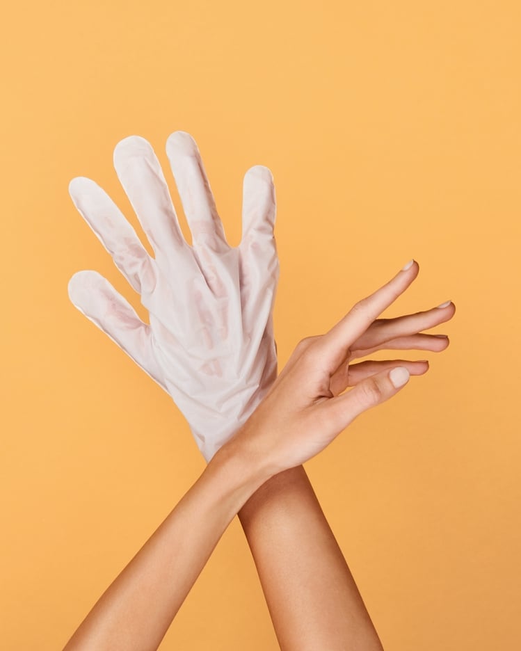 Подхранваща маска "ръкавици" за уморени ръце с Праскова Iroha Repairing Gloves Mask for Hands - Peach — 7