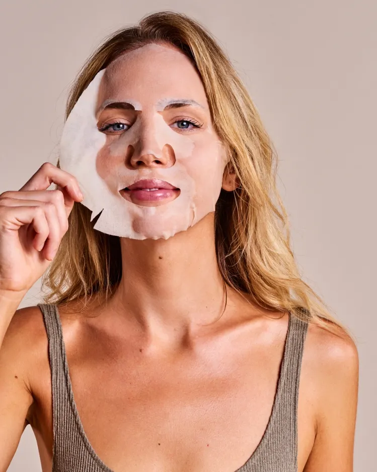 Хидратираща маска за лице с Алое Вера и хиалурон Iroha Soothing & Hydrating Face Sheet Mask with Aloe Vera + Hyaluronic Acid — 2