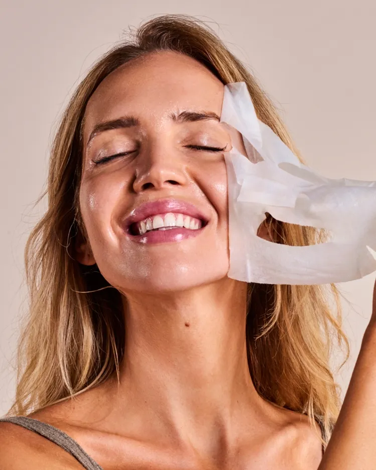 Хидратираща маска за лице с Алое Вера и хиалурон Iroha Soothing & Hydrating Face Sheet Mask with Aloe Vera + Hyaluronic Acid — 4
