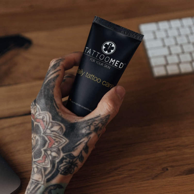 Ежедневна грижа за татуировки със слънцезащита TattooMed Daily Tattoo Care 100ml — 3