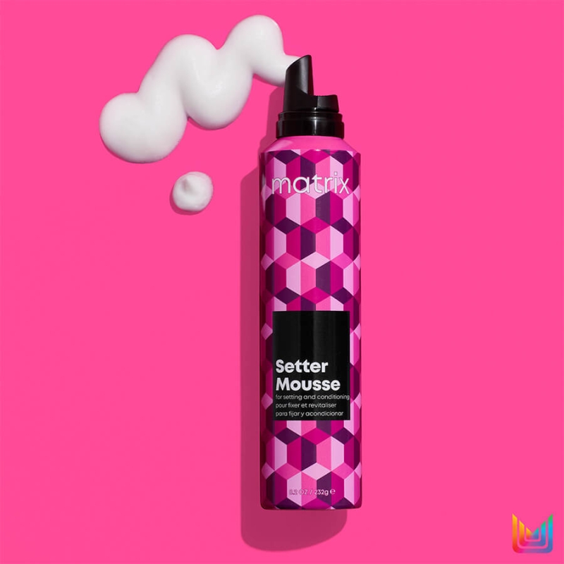 Пяна с лека текстура за обем и блясък на всеки тип коса Matrix Setter Mousse 232g — 4