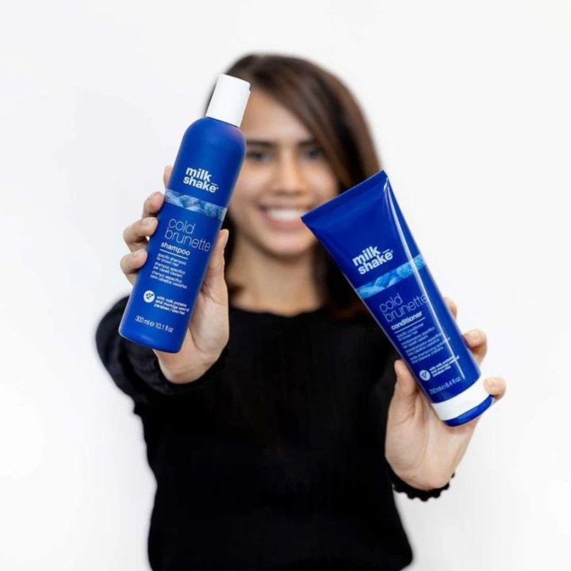 Неутрализиращ шампоан за кестенява коса Milkshake Cold Brunette Shampoo 300ml — 3