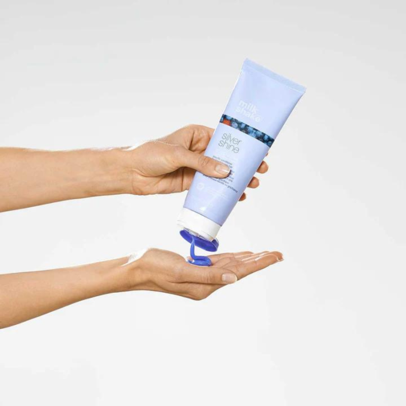 Матиращ балсам за неутрализиране на жълти нюанси Milkshake Silver Shine Conditioner 300ml — 2