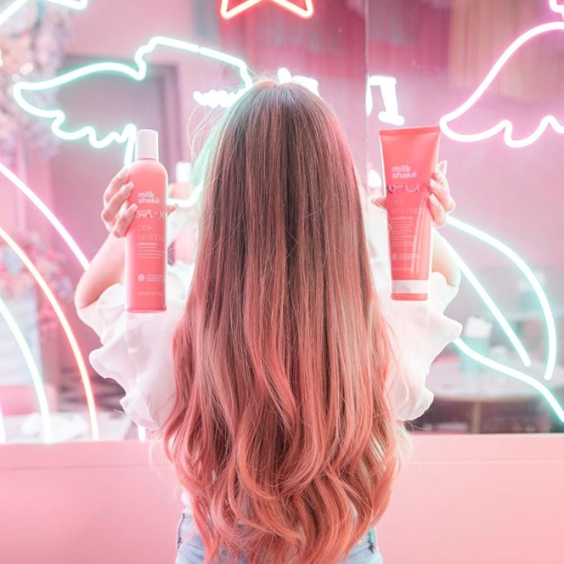 Оцветяващ балсам с розов пигмент Milkshake Pink Lemonade Conditioner 250ml — 4