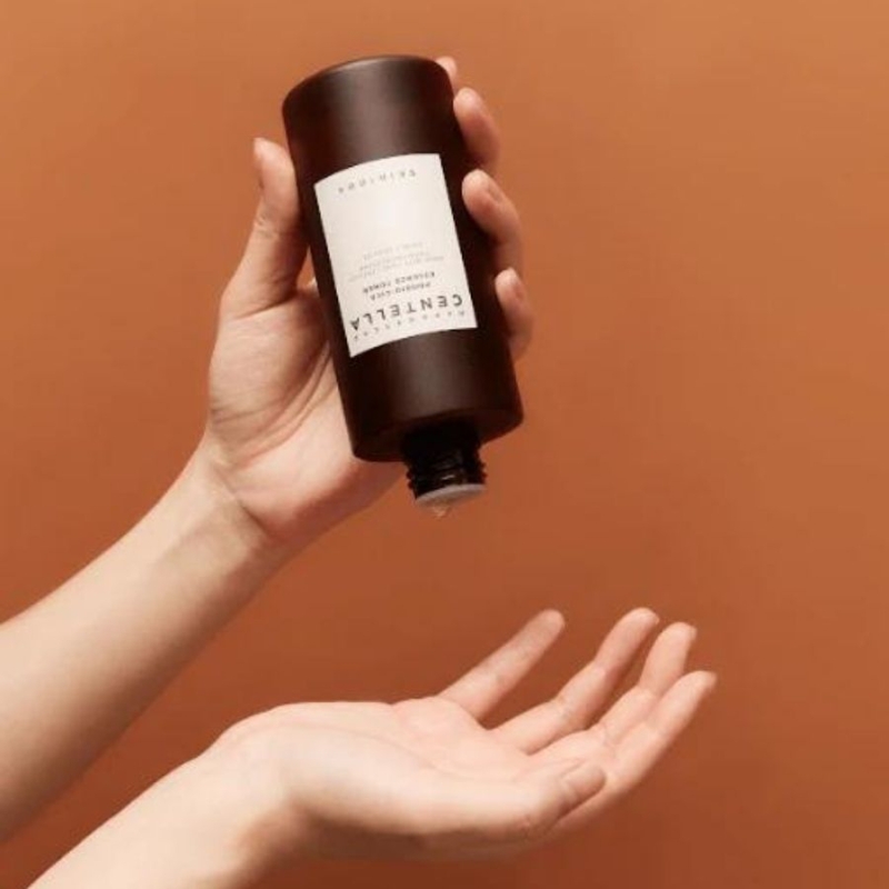 SKIN1004 Probio-Cica Essence Toner 210 ml — 3