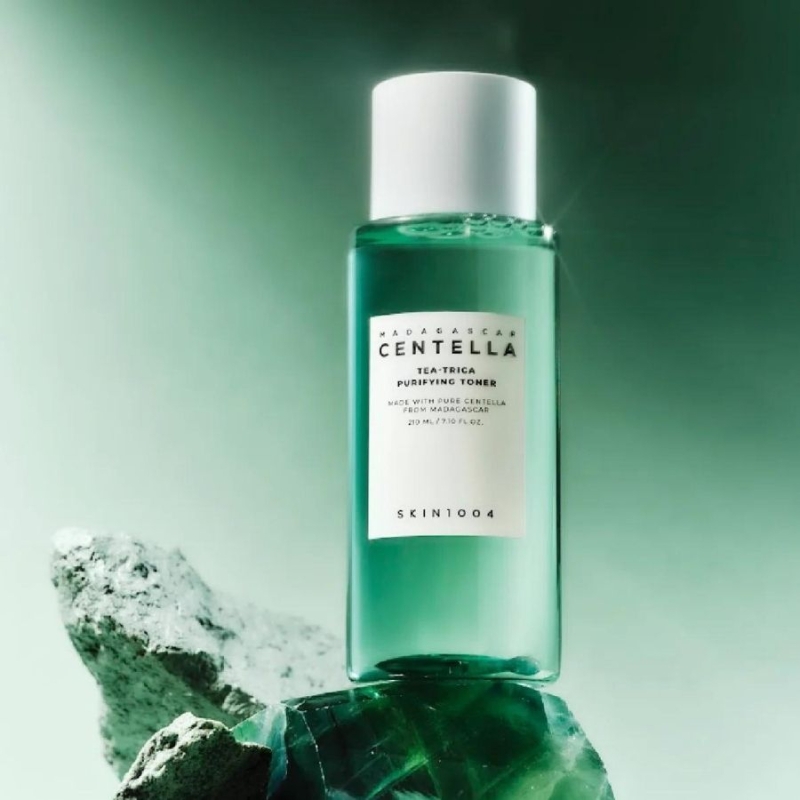 Успокояващ тоник с чаено дърво и BHA за мазна кожа SKIN1004 Tea-Trica Purifying Toner 210 ml — 4
