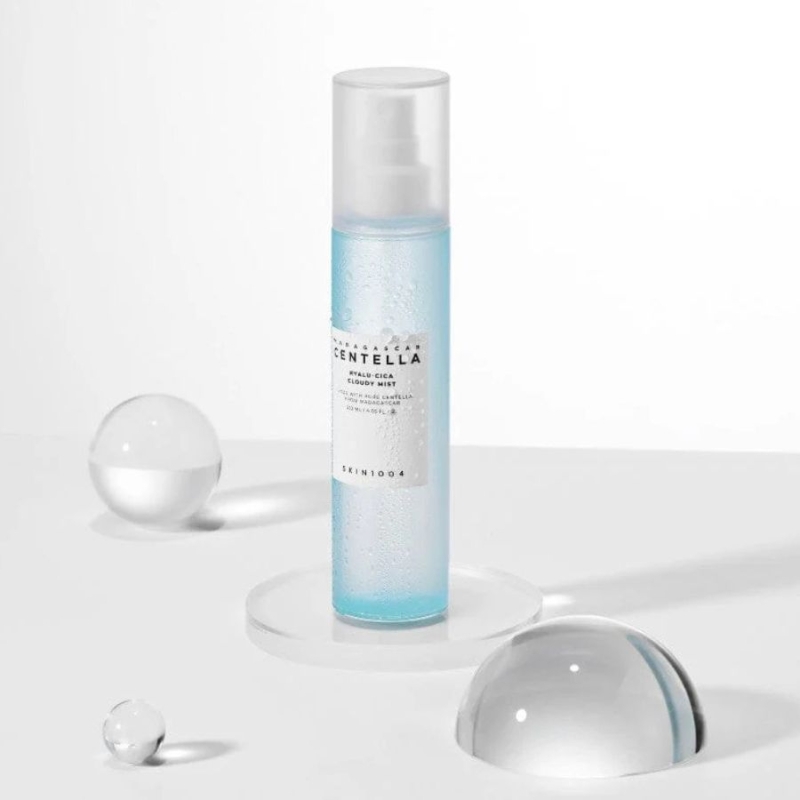Хидратираща мъгла за лице с хиалурон и зелен чай SKIN1004 Hyalu-Cica Cloudy Mist 120 ml — 2