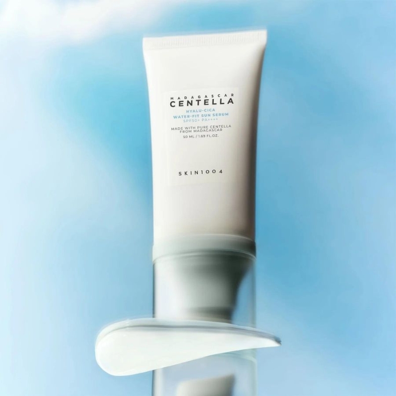Слънцезащитен серум с центела и хиалуронова киселина SKIN1004 Hyalu-Cica Water-Fit Sun Serum SPF50+ PA++++ 50 ml — 4