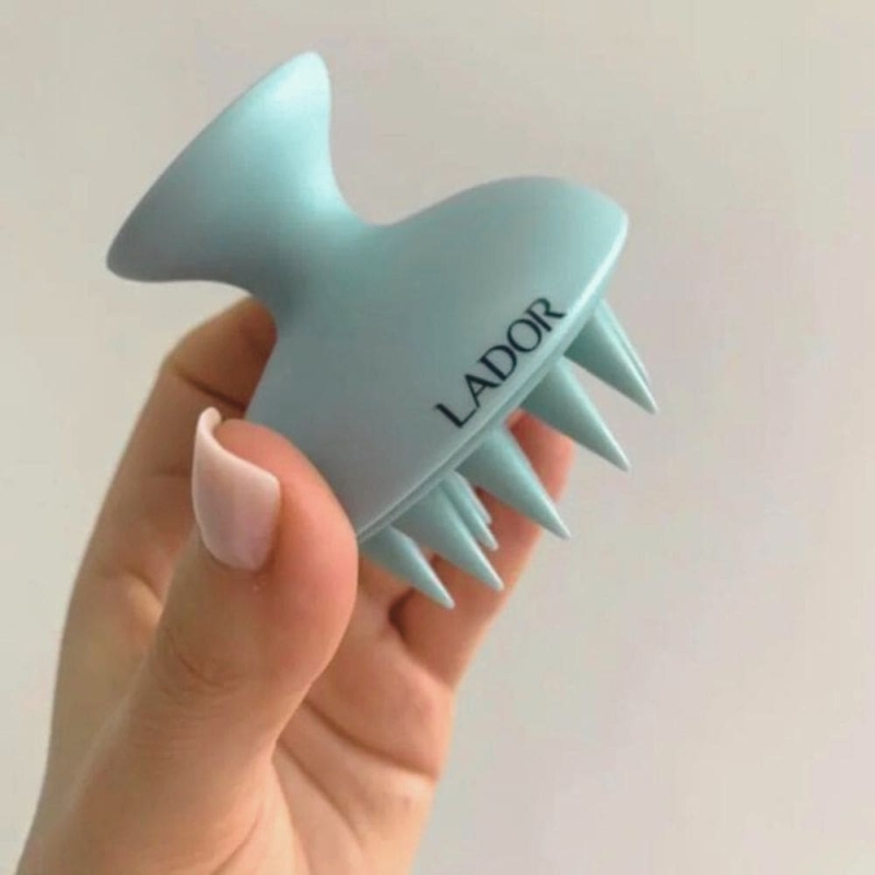 Четка за масаж на скалп Lador Dermatical Shampoo Brush — 3
