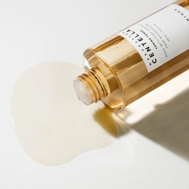 Нежен ексфолиращ тоник за лице с PHA, Centella Asiatica и ниацинамид SKIN1004 Madagascar Centella Toning Toner 210 ml — 2