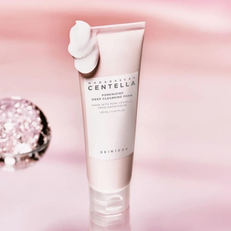 Почистваща пяна за лице с Centella Asiatica, розова хималайска сол и папая SKIN1004 Madagascar Centella Poremizing Deep Cleansing Foam 125 ml — 2