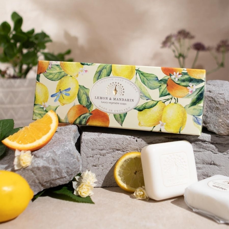 Комплект луксозни сапуни в кутия с Лимон и Мандарина The English Soap Company Lemon & Mandarine Soap 3x100g — 3