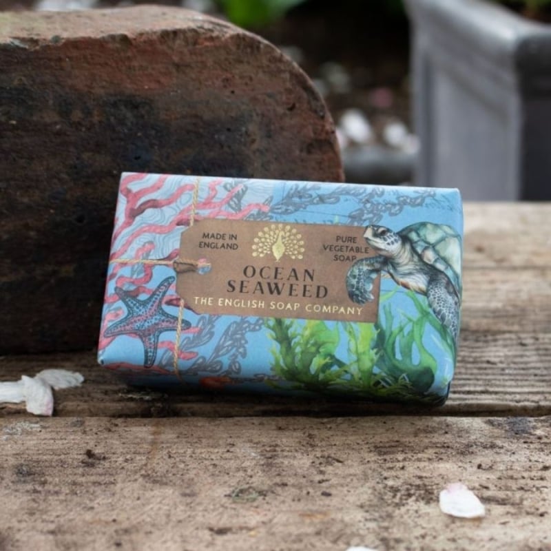 The English Soap Company Ocean Seaweed Exfoliating Soap 200g — 2