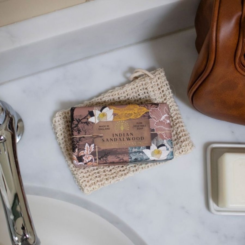 Луксозен сапун с Индийско Сандалово дърво The English Soap Company Anniversary Indian Sandalwood Soap 190g — 3